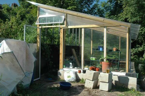 Single-edged greenhouse: gable from polycarbonate by one's own hands, gable, roof drawings, frame from profile